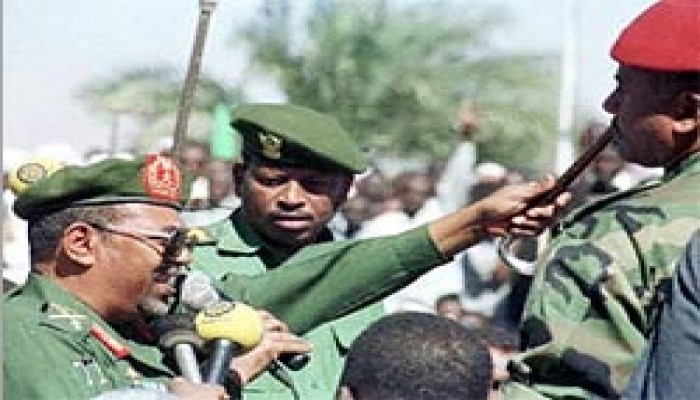 البشير يتشدد ضد القوات الأجنبية ويرفض تعديل "أبوجا"