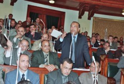 نواب الإخوان يرفضون تعديلات الحكومة على قانون منع الحبس