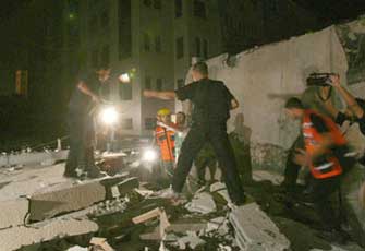 انتهاء مهلة شاليت وقصف صهيوني على الجامعة الإسلامية بغزة