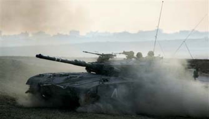 حماس تنفي اعتقال الشاعر وتناشد العالم التدخل لإطلاق سراح وزرائها