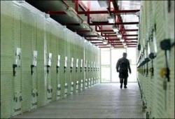 واشنطن تدافع عن جوانتنامو ومجلس أوروبا يطالب بالتحقيق بسجون (CIA)
