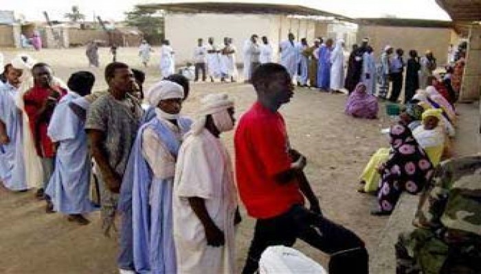 الاستفتاء الموريتاني يقترب من إقرار التعديلات الدستورية