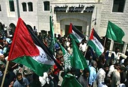 خطة مصرية لإقالة حكومة حماس مقابل إلغاء الاستفتاء الفلسطيني