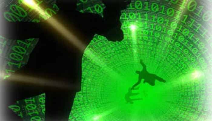 الإنترنت.. لغة العصر أم الطريق إلى خراب البيوت؟!!