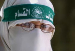 عائلة الشهيد الرنتيسي تزور فضيلة المرشد العام في مكتبه