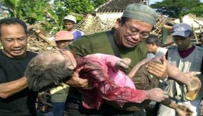 الصحف العالمية تتناول زلزال إندونيسيا واعتقالات الإخوان