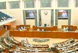 تصعيد سياسي بالكويت يهدِّد بحل مجلس الأمة
