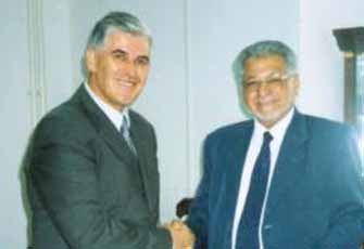 "إخوان أون لاين" يحاور رئيس لجنة الإغاثة الإنسانية بنقابة أطباء مصر