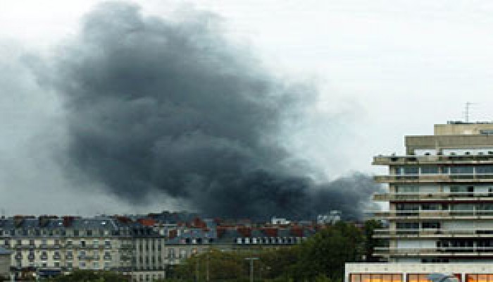 اشتعال حريق في مبنى البرلمان الفلسطيني برام الله