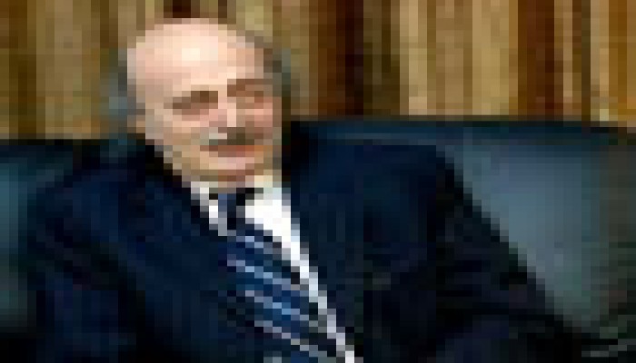 عودة التجاذبات اللبنانية وبري في سوريا وجنبلاط بالقاهرة