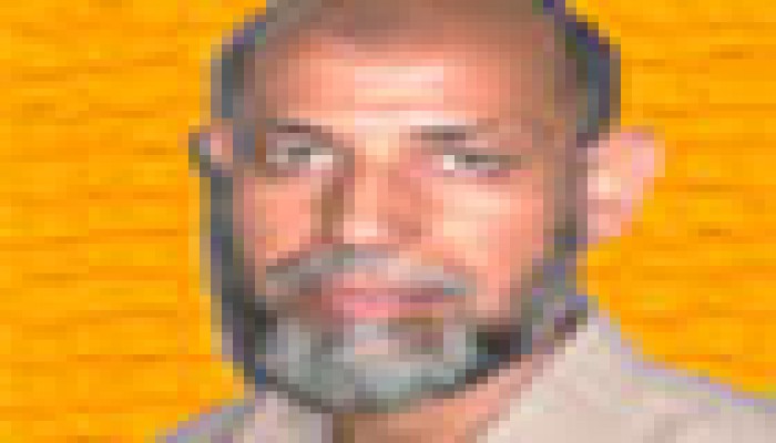 عبد العظيم يُحمِّل الحكومة مسئوليةَ الارتفاع الجنوني للأسعار