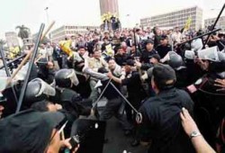 لن يستقيلوا ولو رحل الشعب!!