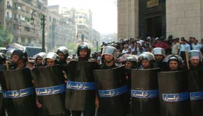 محاكمة القضاة.. النظام المصري عندما يفقد أعصابه