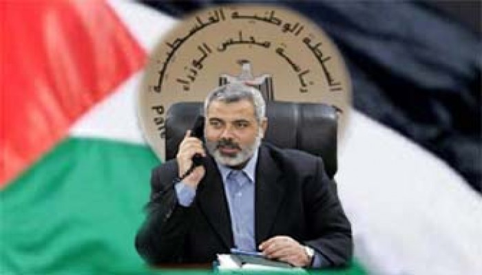 حماس تتعهد بعدم الرضوخ للحصار الاقتصادي وتدعو البنوك للتعاون