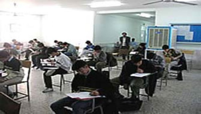 التفوق الدراسي عقدة يصنعها الآباء أمام الأبناء