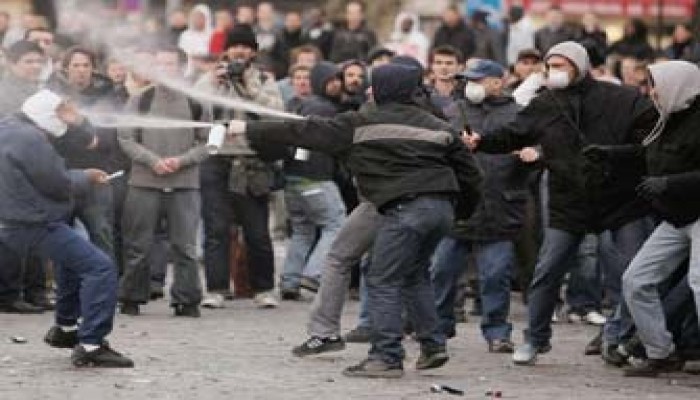 مفاوضات لإنهاء أزمة قانون العمل بفرنسا واستمرار المظاهرات