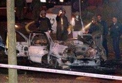 استشهادي يقتل 3 صهاينة بالضفة والكيان يقصف غزة