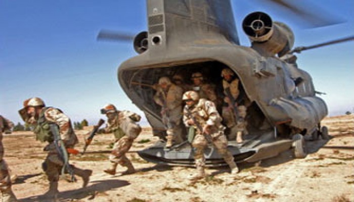 دعوات أمريكية وبريطانية لتشكيل الحكومة العراقية وتواصل عملية "المجتاح"