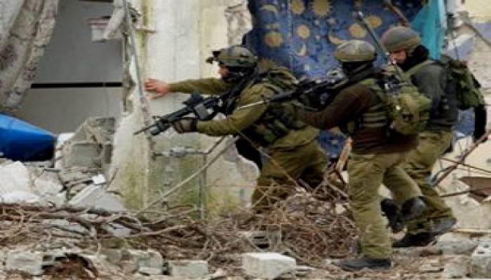 رايس تدعو إلى ضبط النفس وسط انهيار أمني بالضفة