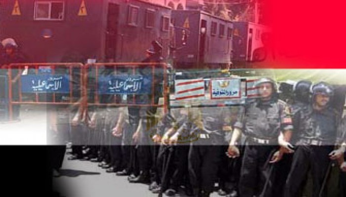 قضية الديمقراطية بمصر وتواصل اعتقالات الإخوان الأهم بالصحافة