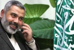 عباس يكلف هنية اليوم بتشكيل الحكومة وتصاعد الضغوط على حماس