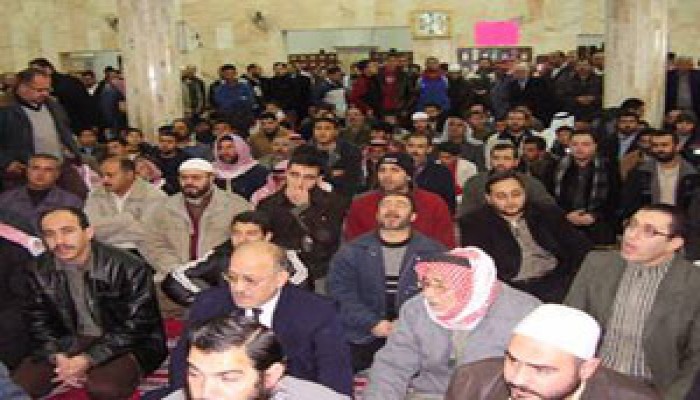 جريدة فرنسية تنشر الصور المسيئة وحملة غربية مضادة