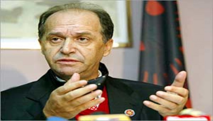 مخاوف من عرقلة المفاوضات بكوسوفا بعد وفاة روجوفا