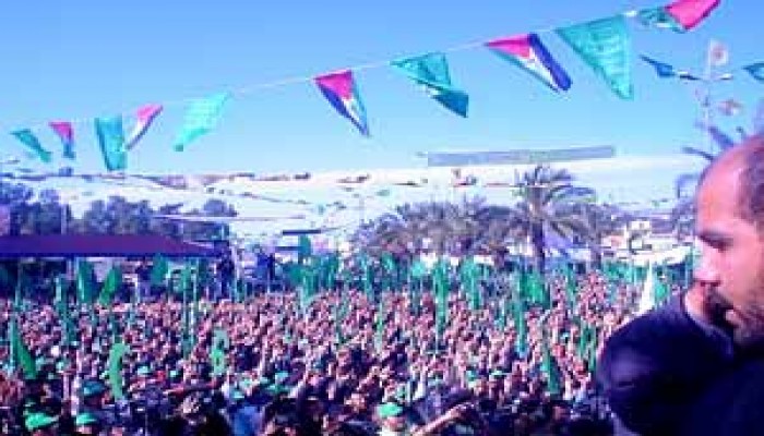 الآلاف يجددون البيعة لحماس في الجمعة الخضراء