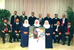 عناصر من "فتح" تُهدد باستهداف أنصار حماس