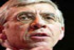 سترو يعلن انسحابًا قريبًا للقوات البريطانية من العراق