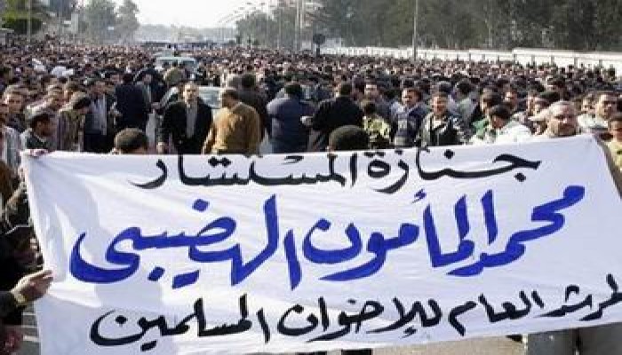 جنازة "الهضيبي" استفتاء جديد على شعبية (الإخوان المسلمون)