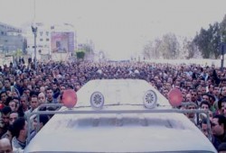 أكثر من (300) ألف صلوا الجنازة على الفقيد "الهضيبي"