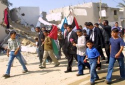 رفح: أفراح بين الأنقاض.. رغم الجراح!!