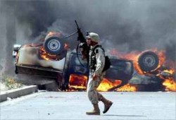 انفجار سيارة ومقتل جنديين أمريكيين في بغداد