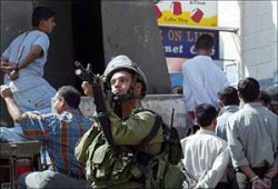 الاحتلال يهدد باجتياح غزة و"عرفات" يطالب بتجديد الهدنة