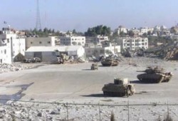 استشهاد فتى فلسطيني وتوغلات للاحتلال بطولكرم والخليل