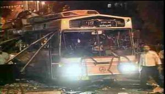 20 قتيلاً صهيونيًا بعملية استشهادية لحماس