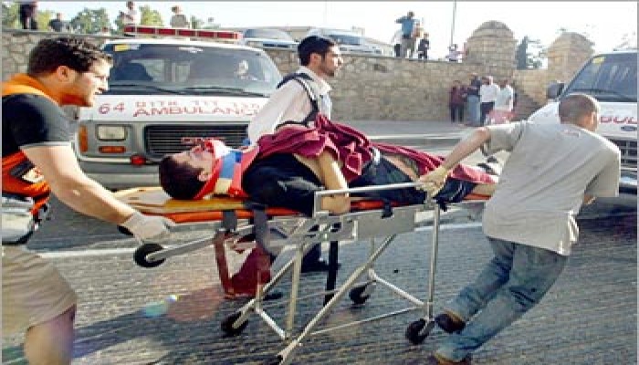 قتيلان  و10 جرحى صهيونيين في عمليتين استشهاديتين صباح اليوم