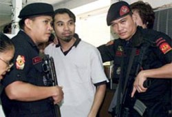 الفلبين: الحكومة توقع هدنة مع جبهة مورو الإسلامية