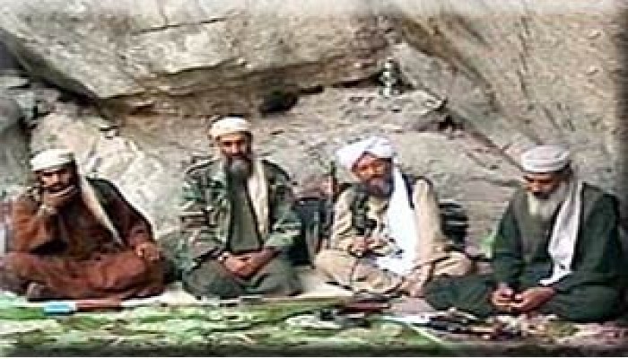 "الظواهري" و"أبو غيث" وابن "بن لادن" مازالوا أحرارًا