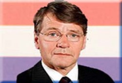 هولندا: عنصريون يحرقون المساجد والمدارس الإسلامية