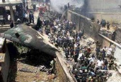 مقتل 17 في تحطم طائرة عسكرية بالجزائر