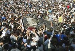 استشهاد وإصابة 30 فلسطينيًا ومصرع صهيوني