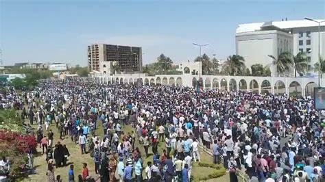 السعودية والإمارات والسيسي.. "ترويكا الخراب" تهدد مستقبل السودان