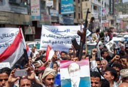 الغضب يتصاعد.. مطالبات شعبية ورسمية بطرد الإمارات من اليمن