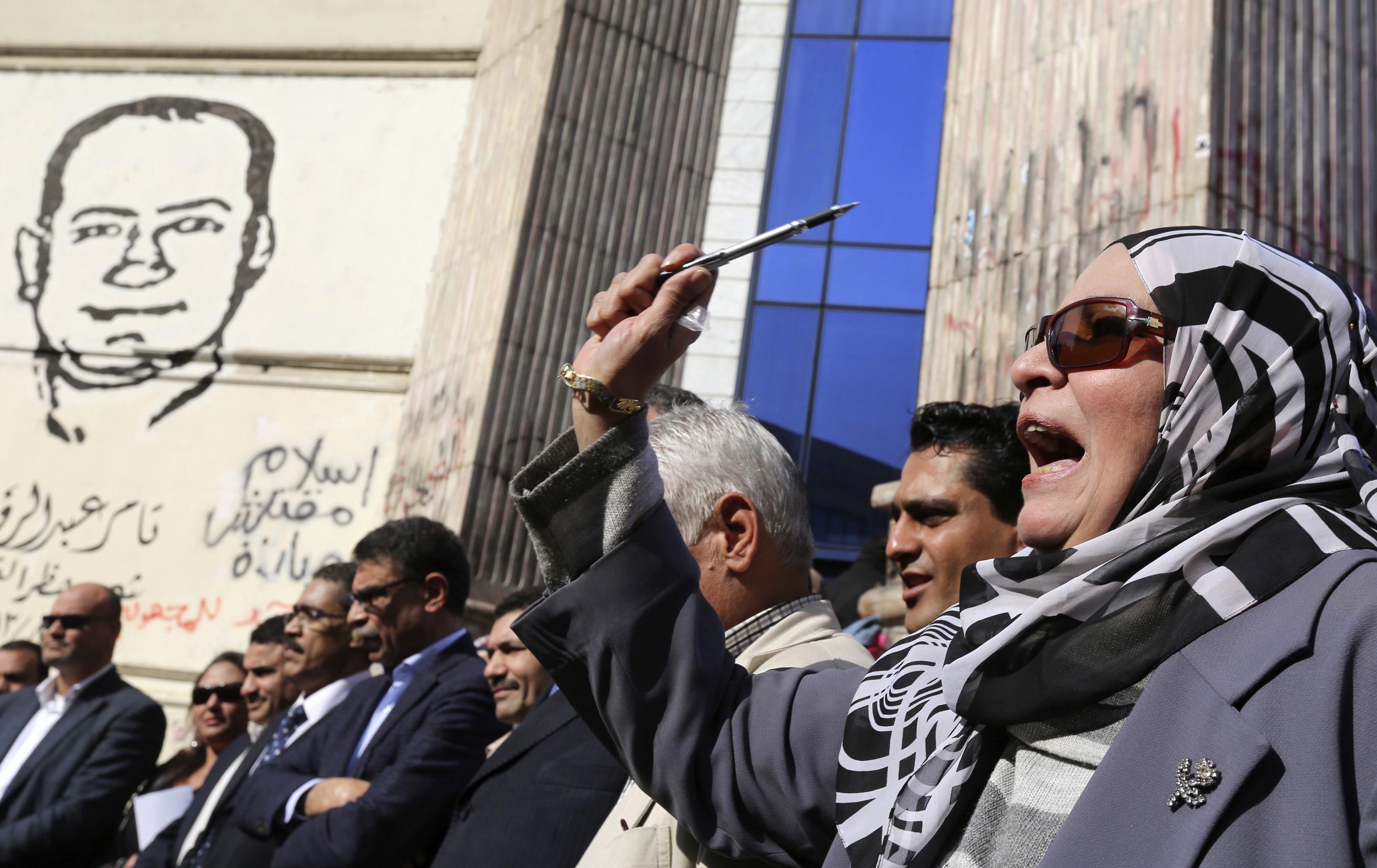 احتجاجات فى نقابة الصحفيين رفضا لـ"لائحة السيسي"