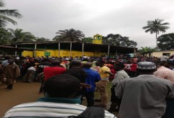 مقتل 30 طفلا على الأقل إثر اندلاع حريق بمدرسة في ليبيريا