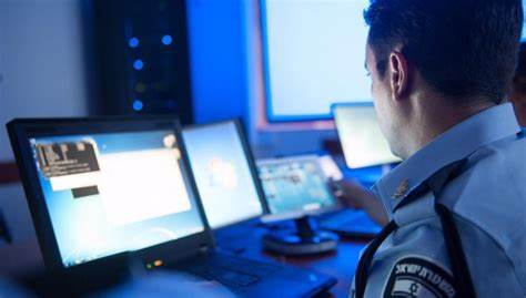 "عصافير الأمن" إدارة يمولها السيسي.. نظام العسكر يتجسّس على المصريين