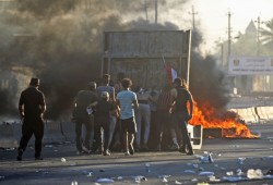 العراق.. 100 قتيل و2000 جريح ووتيرة المظاهرات تتصاعد