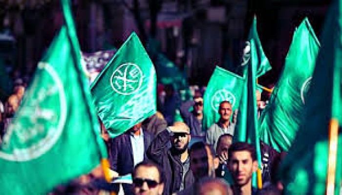 "الإخوان وتسييس الدين" شبهة يفنّدها العلامة يوسف القرضاوي